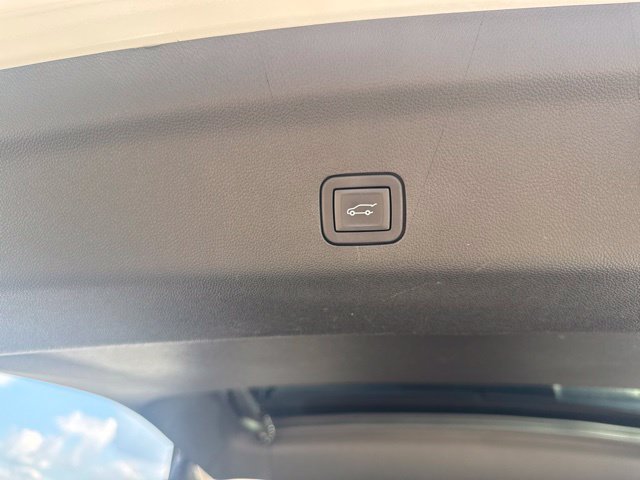 Certified 2023 Chevrolet Tahoe High Country AWD/4WD image 13