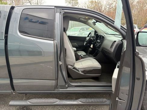 Used 2016 Chevrolet Colorado W/T w/ WT Convenience Package image 26