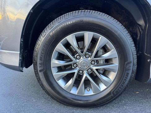 Used 2017 Lexus GX 460 Luxury image 21