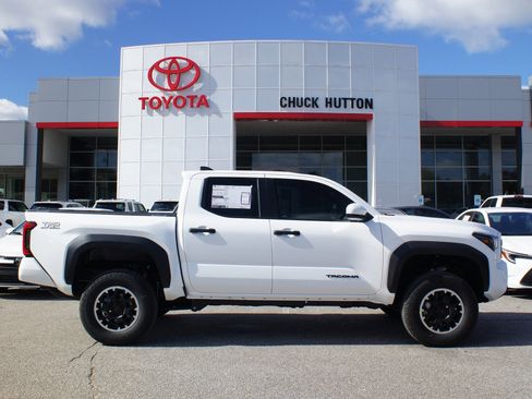 New 2025 Toyota Tacoma TRD Off-Road image 11