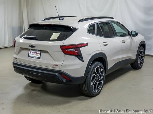 New 2026 Chevrolet Trax RS image 8