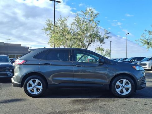 Used 2020 Ford Edge SE image 7