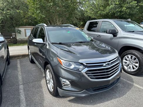 Used 2018 Chevrolet Equinox Premier FWD image 3