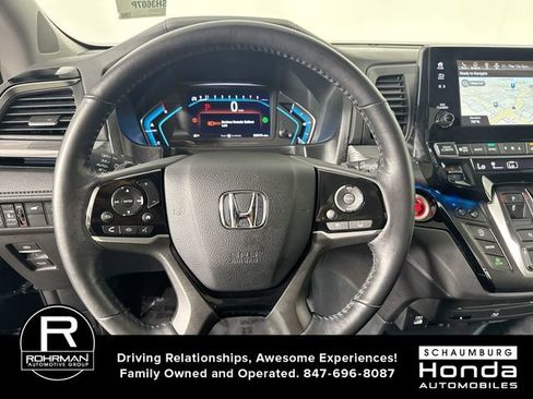 Used 2024 Honda Odyssey Elite image 11