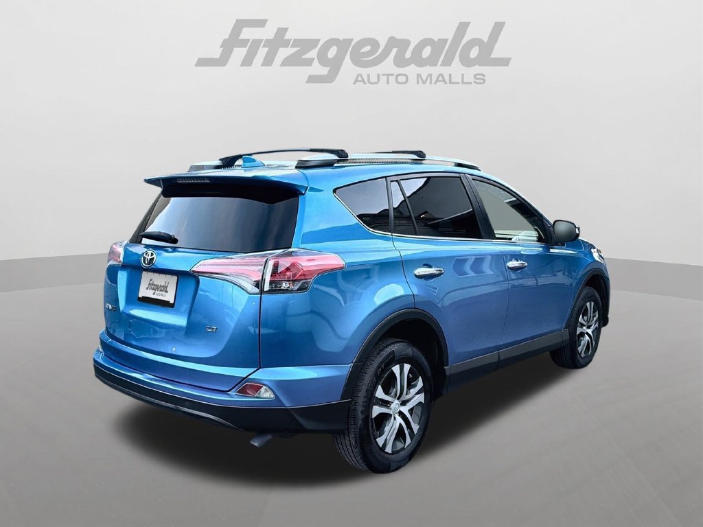 Used 2016 Toyota RAV4 LE FWD image 17