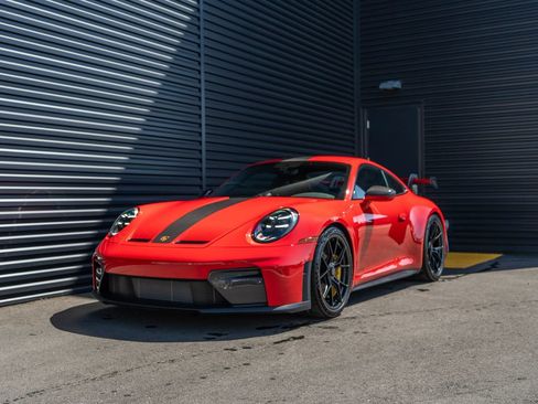 Used 2026 Porsche 911 GT3 RWD image 1