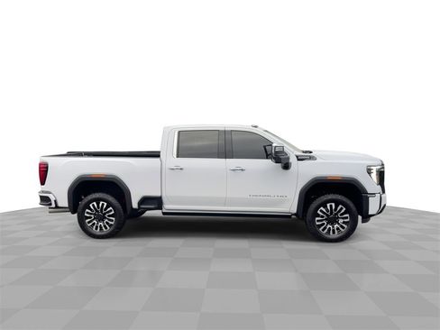 New 2026 GMC Sierra 3500 Denali Ultimate image 9