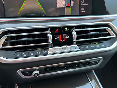 Used 2022 BMW X5 xDrive40i w/ Premium Package image 23