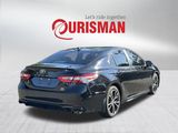 Used 2020 Toyota Camry SE image 2