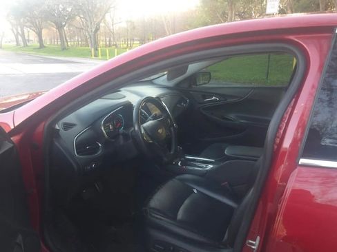 Used 2016 Chevrolet Malibu LT w/ Leather Package FWD image 11
