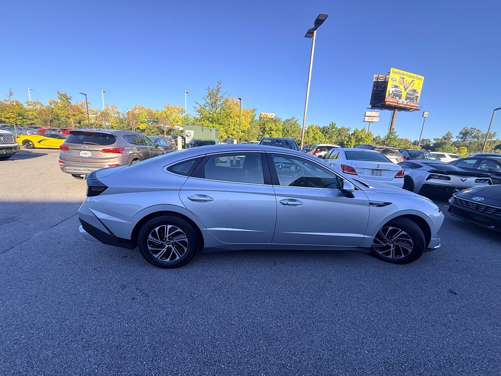 Certified 2026 Hyundai Sonata Blue FWD image 6