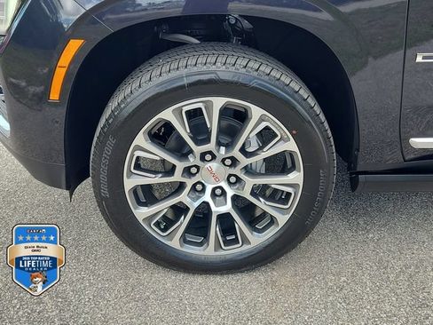 New 2026 GMC Yukon XL Denali w/ Sun & Power Step Package AWD/4WD image 7