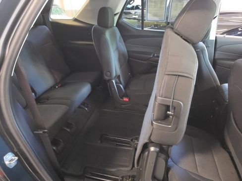 Used 2021 Chevrolet Traverse LT w/ LPO, Floor Liner Package AWD/4WD image 19