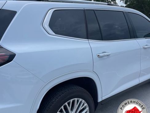Used 2026 GMC Acadia Denali w/ Super Cruise Package FWD image 6
