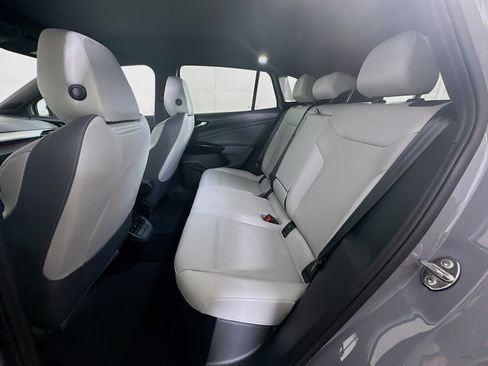 Used 2022 Volkswagen ID.4 Pro S image 29