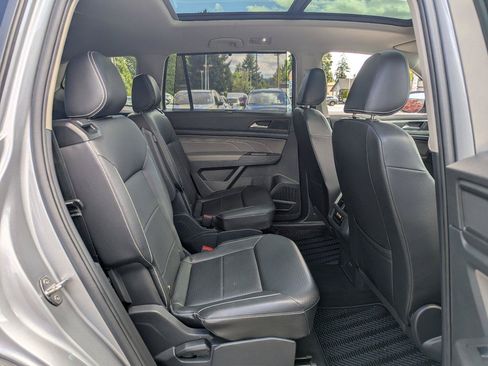 Used 2023 Volkswagen Atlas SEL R-Line AWD/4WD image 36