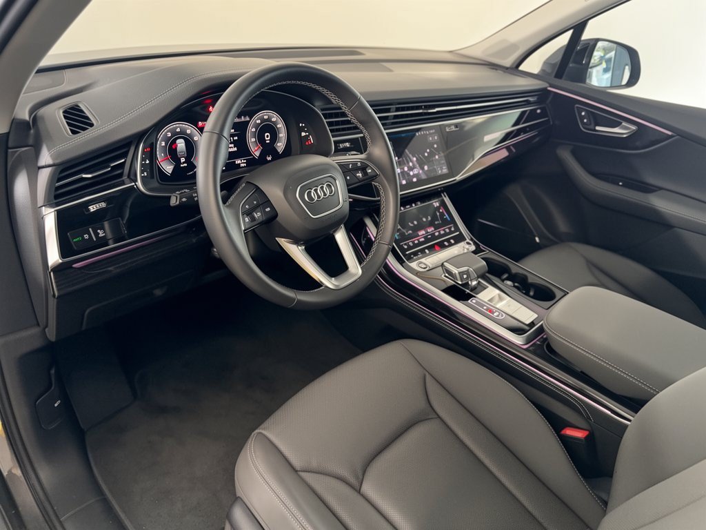 Used 2026 Audi Q7 3.0T Premium Plus w/ Premium Plus Package AWD/4WD image 4
