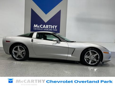 Used 2007 Chevrolet Corvette Coupe w/ Preferred Equipment Group RWD image 4
