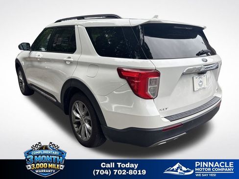 Used 2020 Ford Explorer XLT w/ Equipment Group 202A RWD image 7