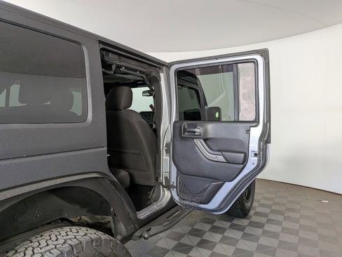 Used 2015 Jeep Wrangler Unlimited Sport w/ Quick Order Package 24S image 28