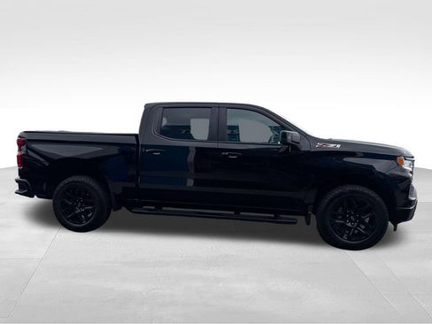 Used 2024 Chevrolet Silverado 1500 RST w/ Z71 Off-Road Package AWD/4WD image 7