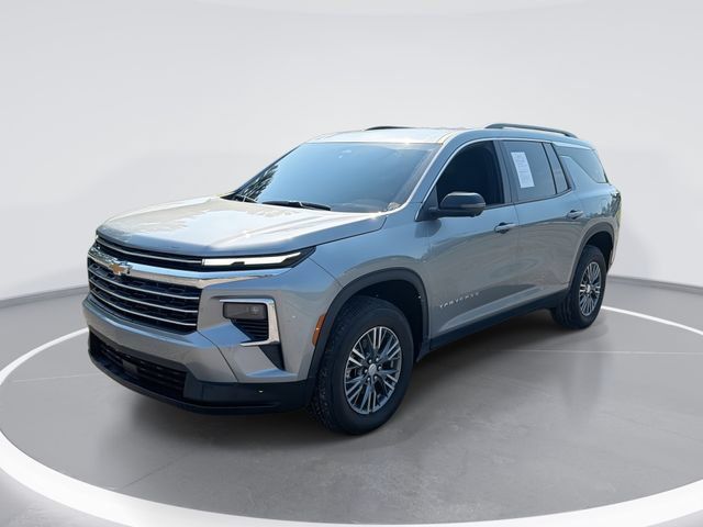 Certified 2026 Chevrolet Traverse LT w/ Driver Confidence Package FWD image 1