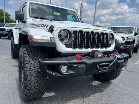 Used 2025 Jeep Wrangler Unlimited Rubicon AWD/4WD image 51