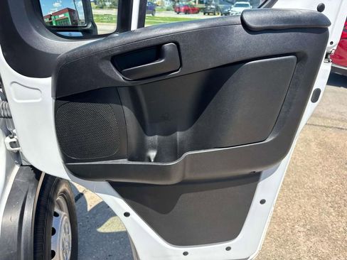 Used 2023 RAM ProMaster 2500 FWD image 15