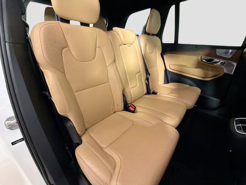 Used 2017 Volvo XC90 T6 Inscription w/ Vision Package image 30