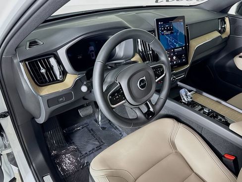 Certified 2026 Volvo XC60 B5 Plus w/ Climate Package PRO image 9