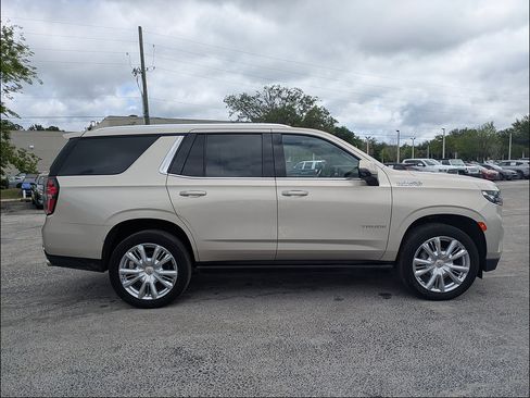 Used 2021 Chevrolet Tahoe High Country AWD/4WD image 3