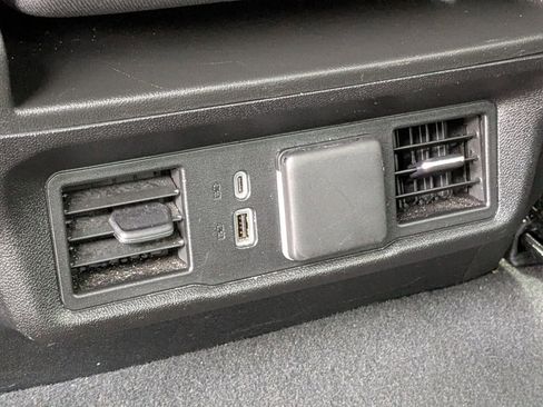 Used 2025 Chevrolet Silverado 1500 LT image 15