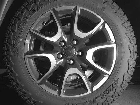 Used 2025 Jeep Compass Trailhawk AWD/4WD image 14