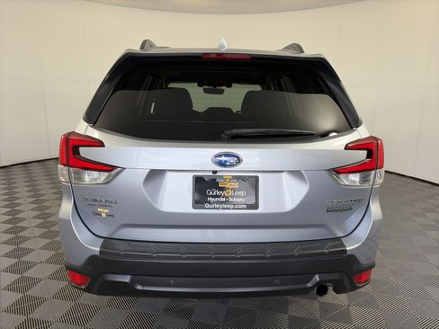 Used 2019 Subaru Forester Limited AWD/4WD image 9