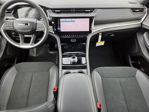 New 2026 Jeep Grand Cherokee Altitude RWD image 11