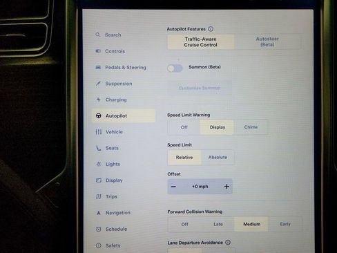 Used 2016 Tesla Model X 90D image 21