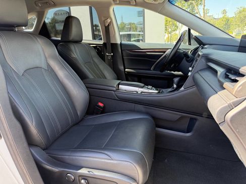 Used 2019 Lexus RX 350 FWD w/ Navigation Package image 28
