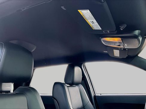 Used 2022 Dodge Durango GT RWD image 14