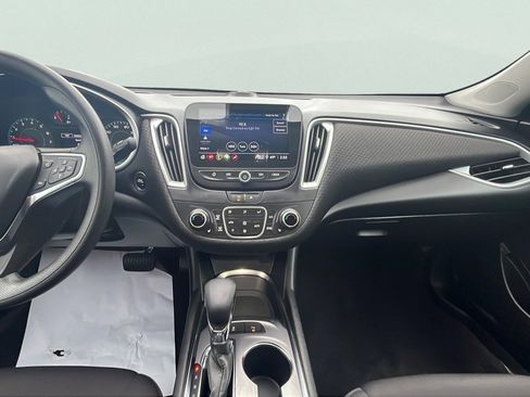 Used 2024 Chevrolet Malibu LT image 10