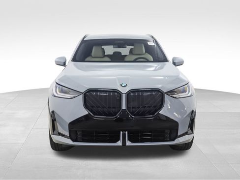 New 2026 BMW X3 xDrive30 w/ Premium Package image 9
