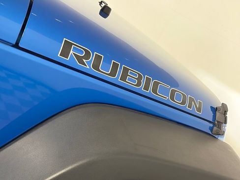 Used 2016 Jeep Wrangler Unlimited Rubicon w/ Connectivity Group AWD/4WD image 30