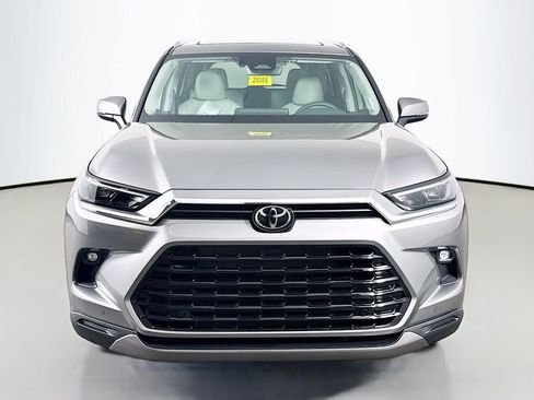 Certified 2026 Toyota Grand Highlander FWD image 2