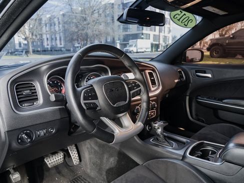 Used 2015 Dodge Charger SRT w/ Harman/Kardon Audio Group image 22