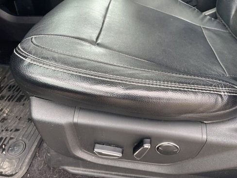 Used 2015 Ford F150 Lariat w/ Equipment Group 502A Luxury image 8