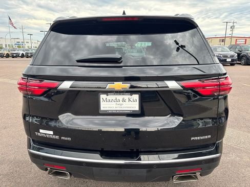 Used 2022 Chevrolet Traverse Premier w/ LPO, Floor Liner Package AWD/4WD image 6