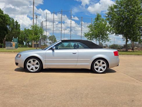 Used 2004 Audi S4 Cabriolet AWD/4WD image 2