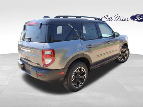 New 2025 Ford Bronco Sport Outer Banks image 3
