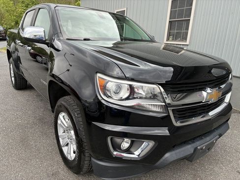 Used 2018 Chevrolet Colorado LT w/ Luxury Package, Chrome AWD/4WD image 3