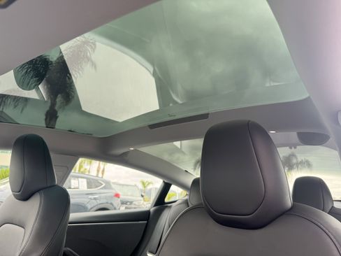 Used 2024 Tesla Model 3 Long Range RWD image 29
