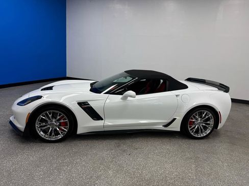 Used 2019 Chevrolet Corvette Z06 w/ Z07 Performance Package image 5